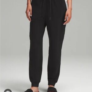 Lululemon Scuba high rise French terry jogger